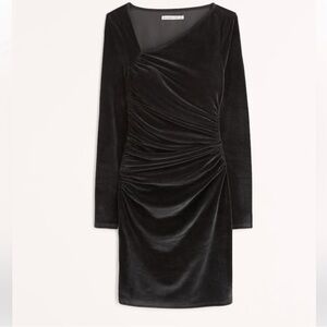 NWT Abercrombie & Fitch black Long Sleeve Asymmetrical Velvet Dress XS